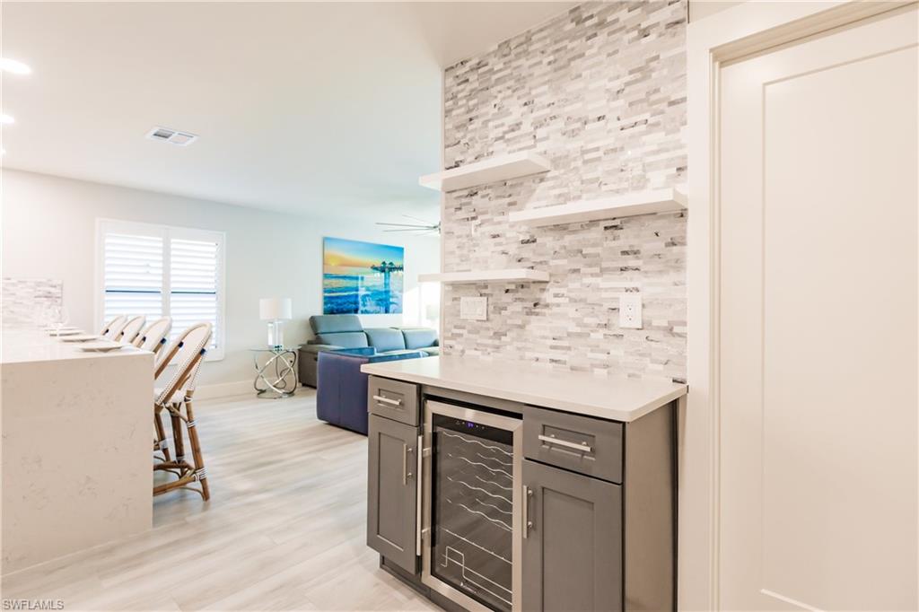 NAPLES PARK - Residential