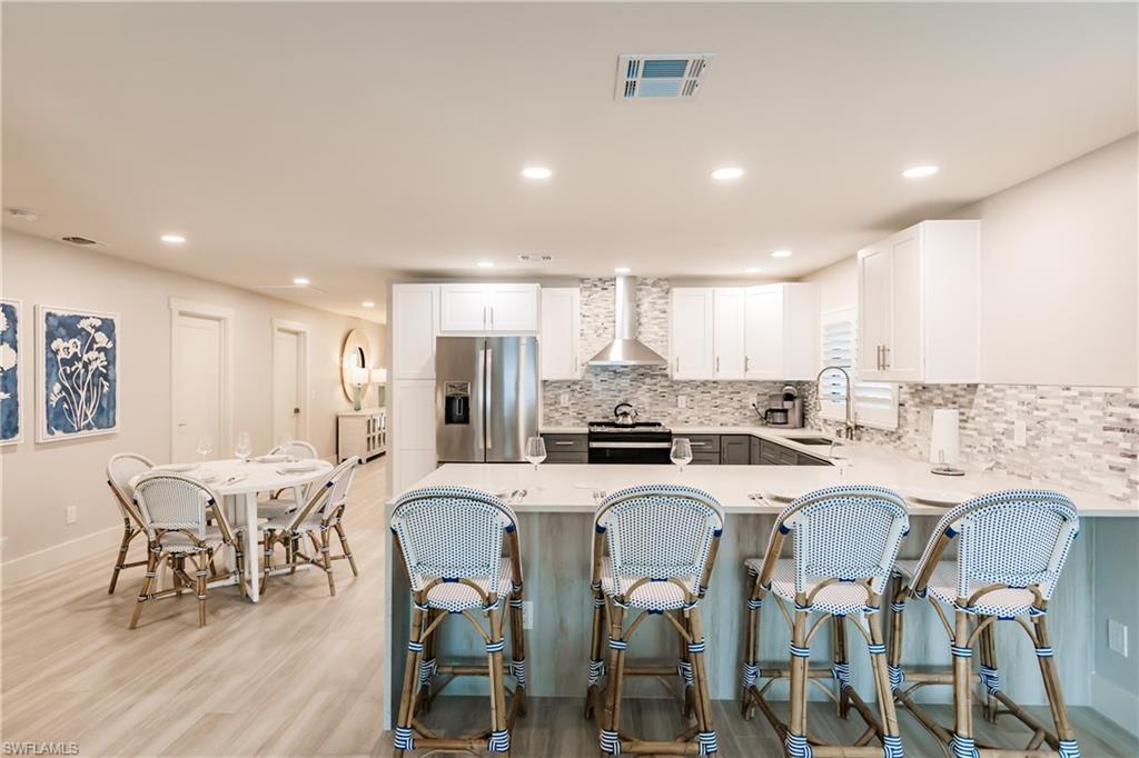 NAPLES PARK - Residential