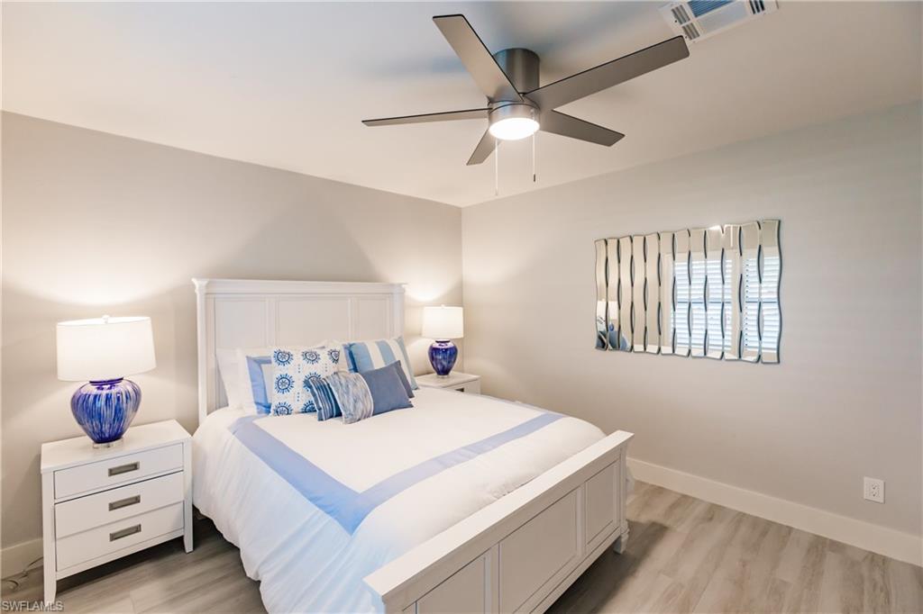 NAPLES PARK - Residential