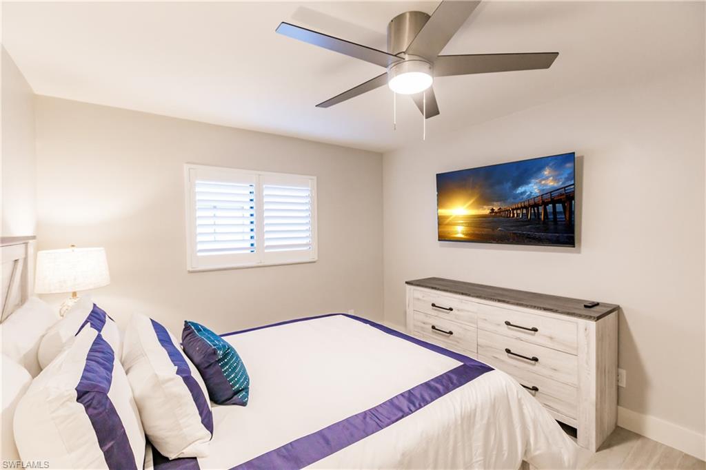 NAPLES PARK - Residential