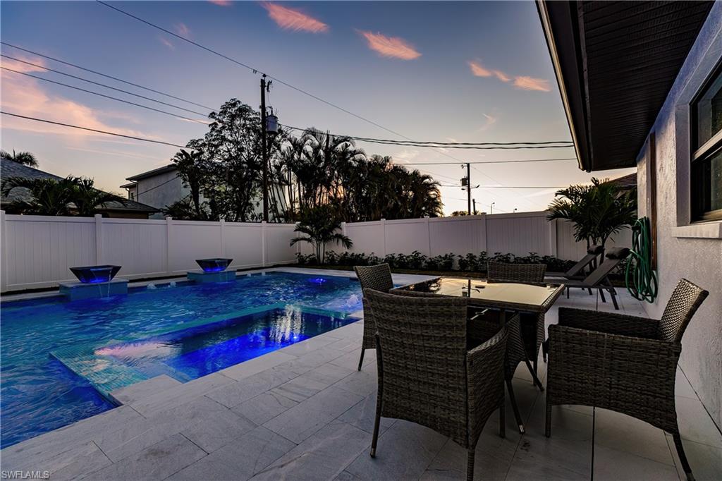 NAPLES PARK - Residential