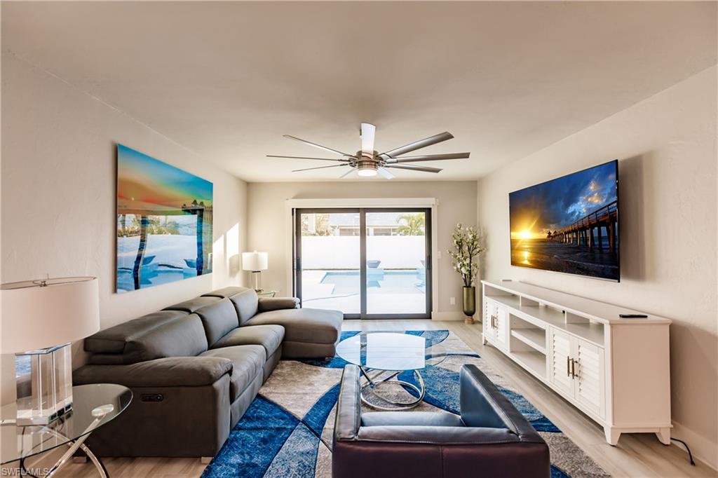 NAPLES PARK - Residential