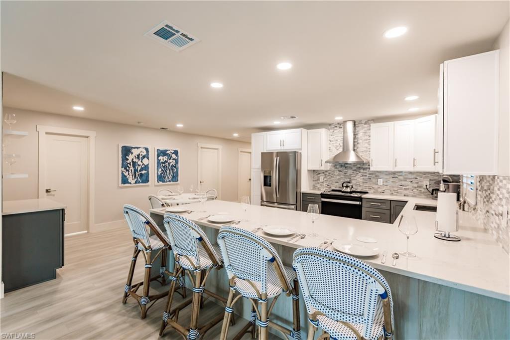 NAPLES PARK - Residential