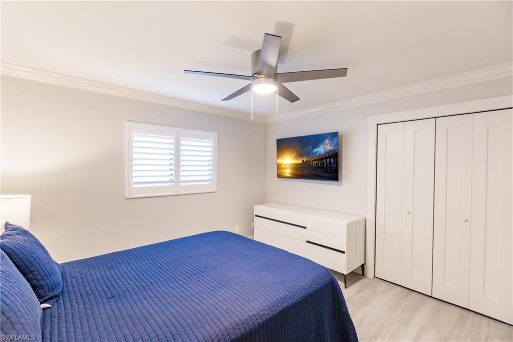 NAPLES PARK - Residential