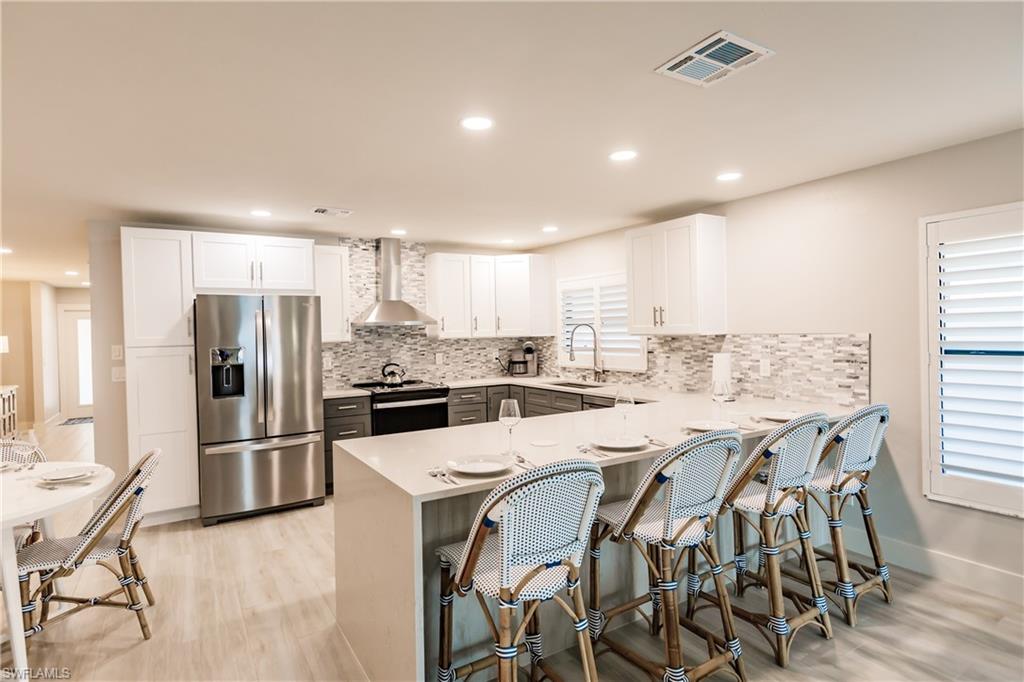 NAPLES PARK - Residential