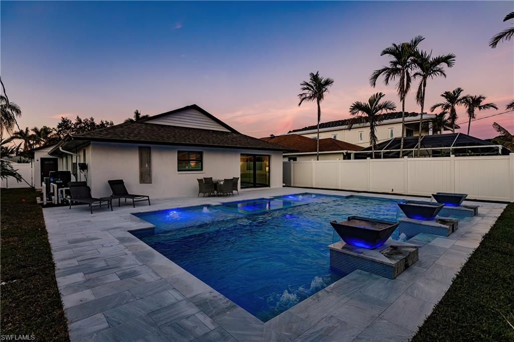 NAPLES PARK - Residential