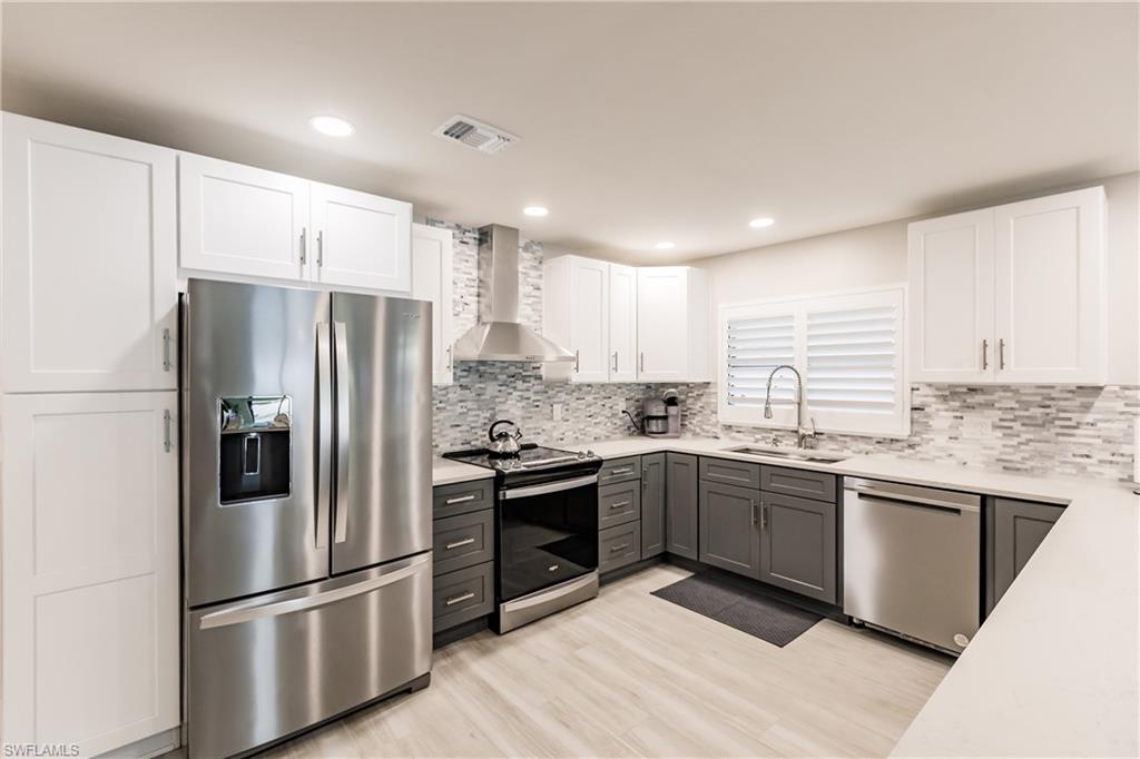 NAPLES PARK - Residential