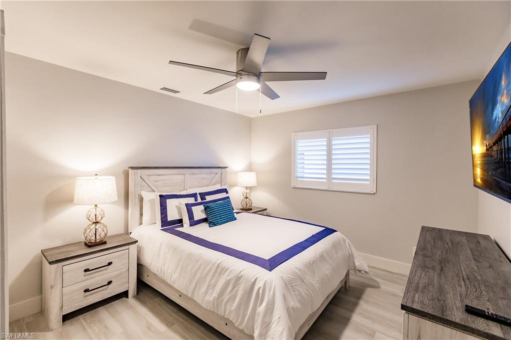 NAPLES PARK - Residential