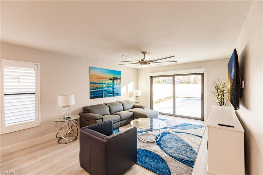 NAPLES PARK - Residential