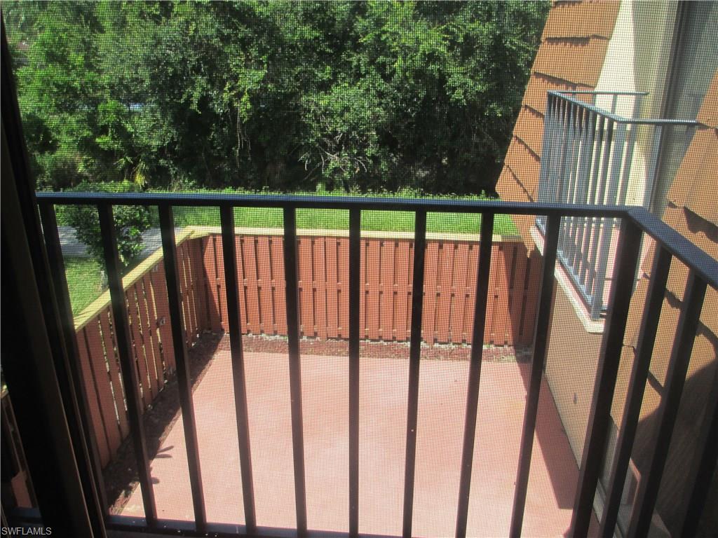 VILLAGE OF CEDARBEND - Residential