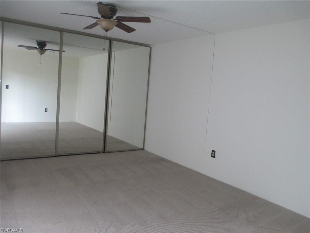 VILLAGE OF CEDARBEND - Residential