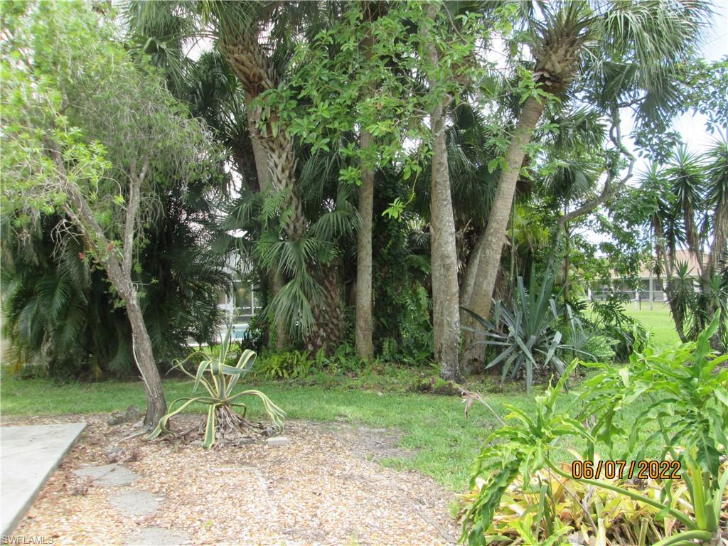 COUNTRY CLUB ESTATES - Residential