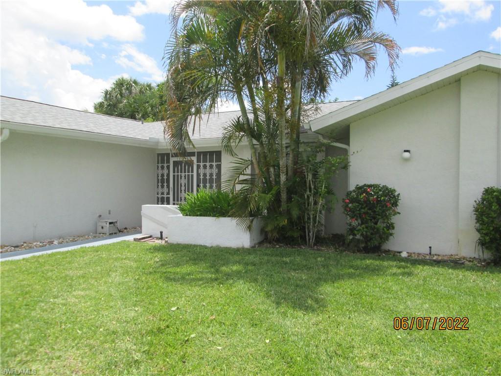 COUNTRY CLUB ESTATES - Residential