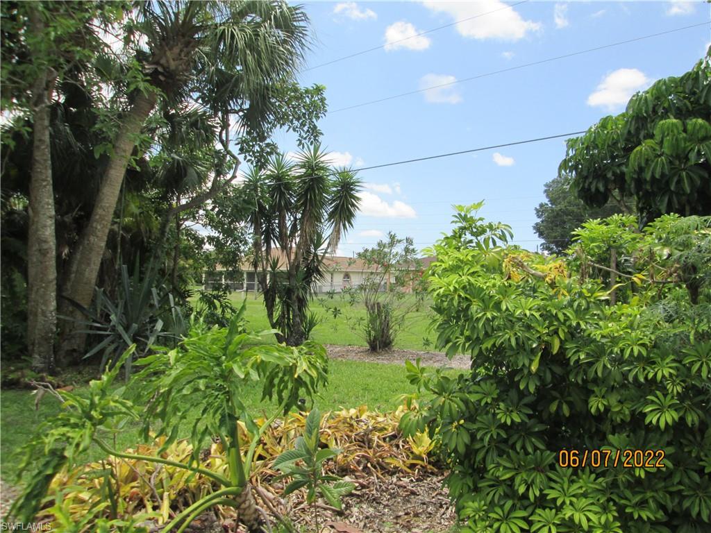 COUNTRY CLUB ESTATES - Residential