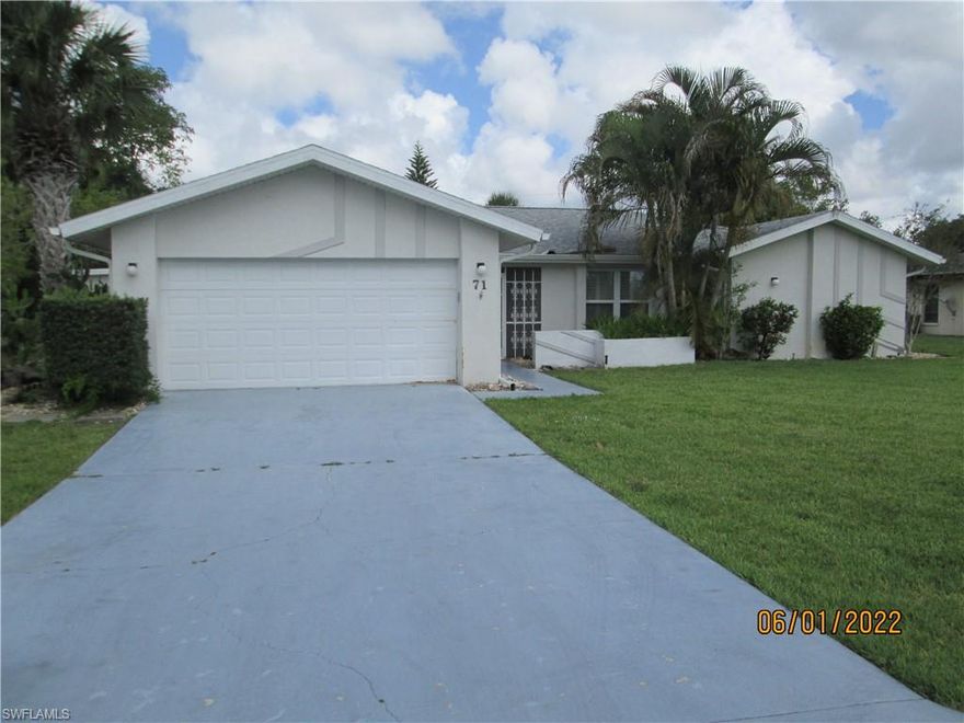 Back on Market - Investor backed out on the deal.  Great neighborhood in Country Club Estates!!  Location is a huge attribute of this 3 BR/2 BA home, boasting 1,530 of living area, and a 348 sq ft enclosed porch/Florida Room.  Three sets of sliders open onto enclosed porch, from living/dining area and from master and guest bedrooms. Kitchen has eat-in area and built-in desk. Master bath was nicely updated in 2019.  Extra room (140 sq ft) off master BR was a hot tub room, but hot tub has been removed; would make a great office or sitting room.   Third bedroom has a skylight (new in 2021) and would make a great den or office. Inside laundry room includes newer washer and dryer.  New roof in 2017.  New full house generator in 2018.  New sprinkler pump in 2021.  City water and sewer.  Accordion shutters on sliders, other windows are storm windows. Don’t miss this well maintained property.  Call today for your private showing.