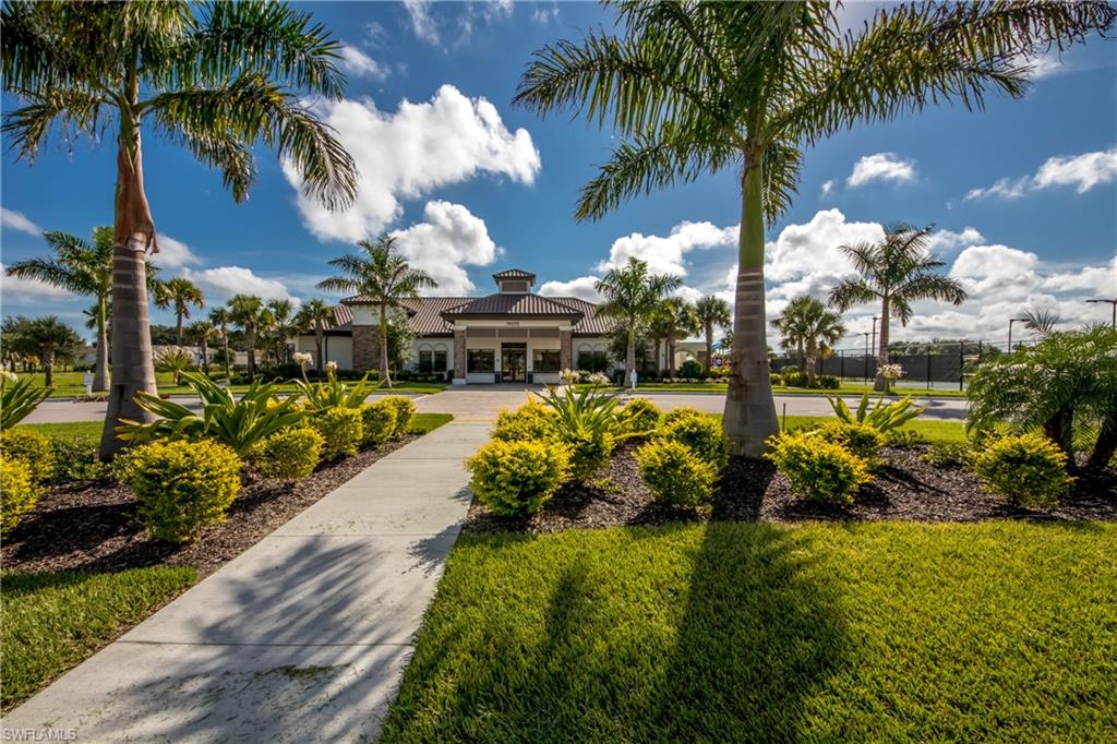 PORTICO - Residential