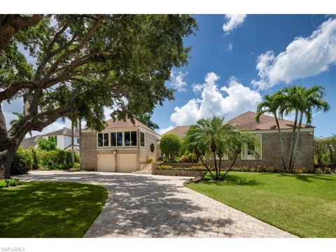2610 Half Moon WALK NAPLES FL 34102