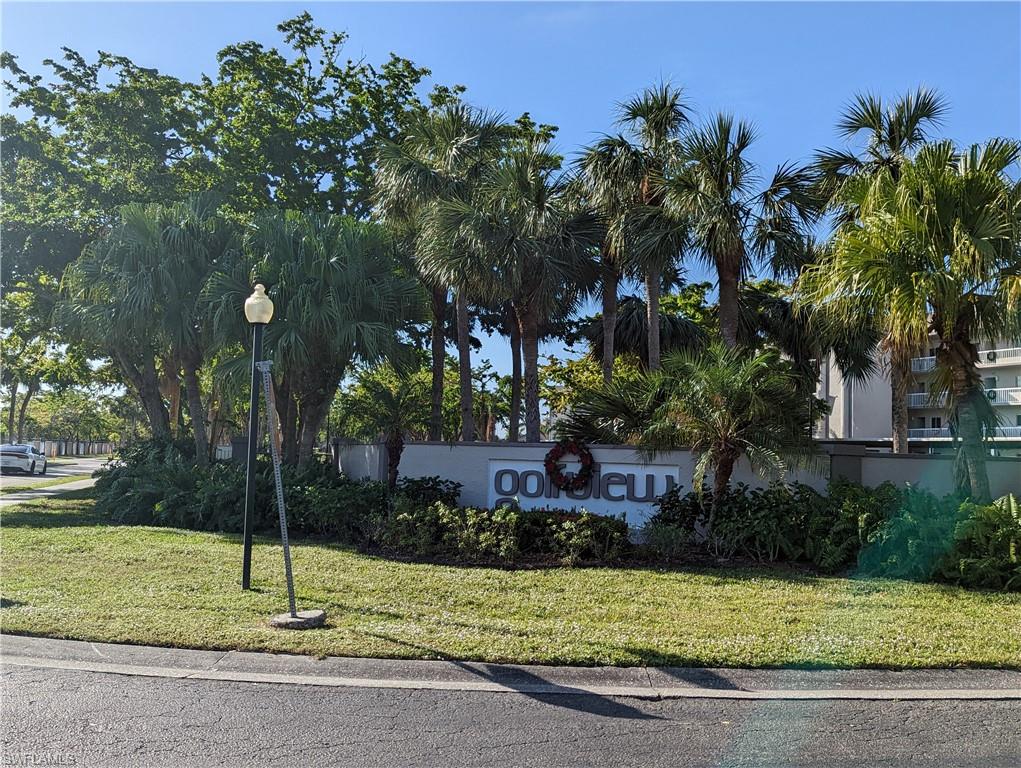 GOLFVIEW GOLF & RACQUET CLUB - Residential