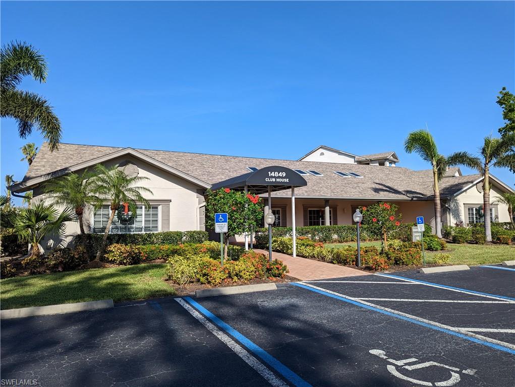 GOLFVIEW GOLF & RACQUET CLUB - Residential