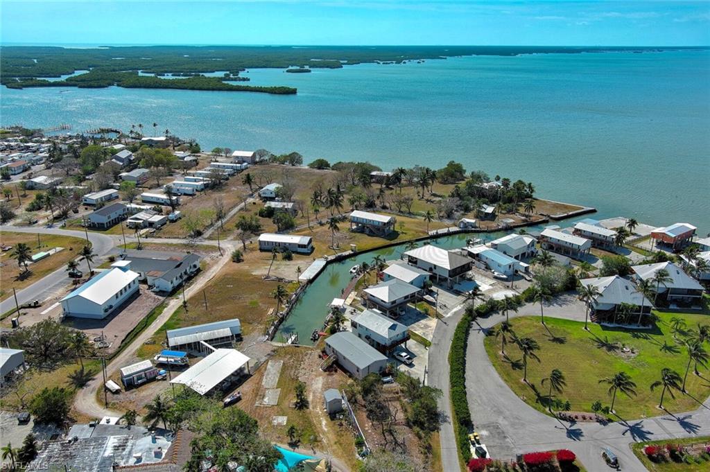 CHOKOLOSKEE - Residential