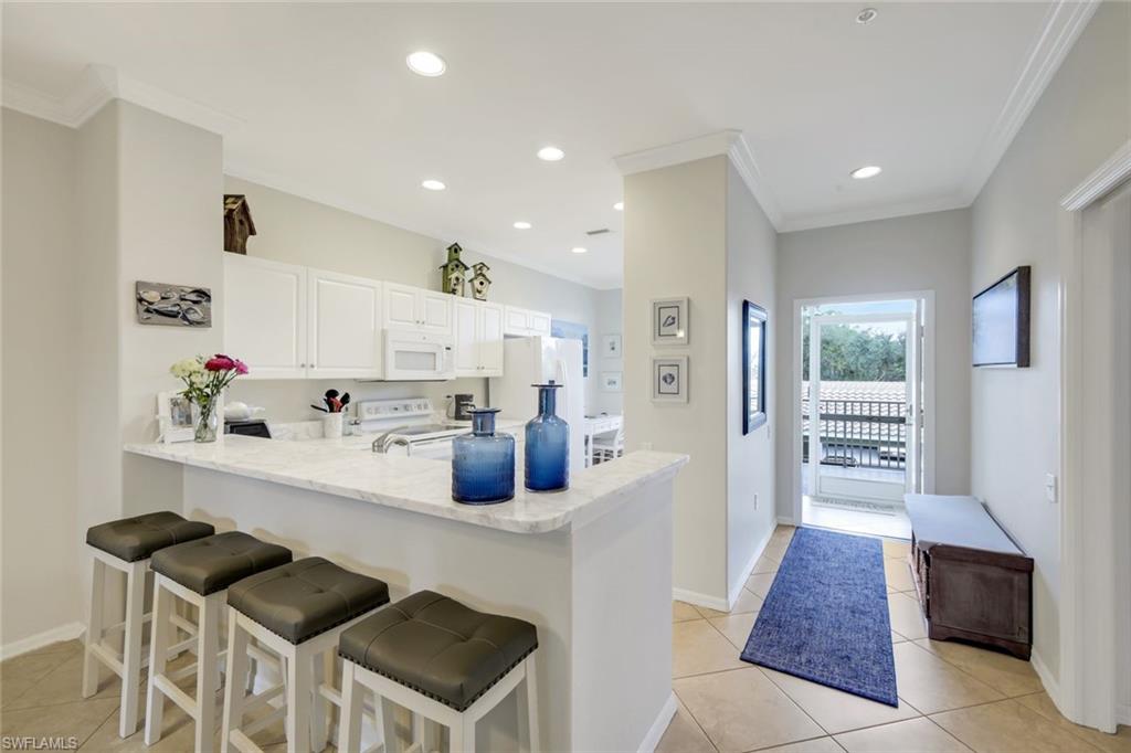 8253 Parkstone PL 206