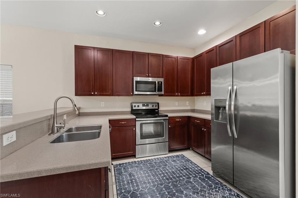 COLONY TRACE - Residential