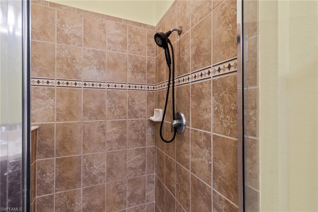 COLONY TRACE - Residential