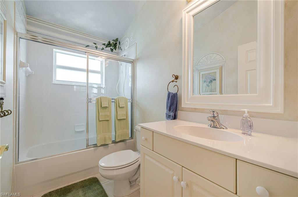 TOWN LAKES - Residential