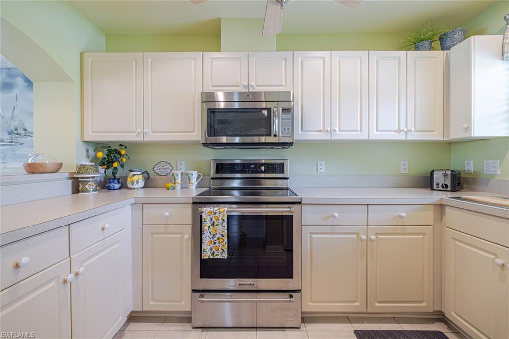 TOWN LAKES - Residential