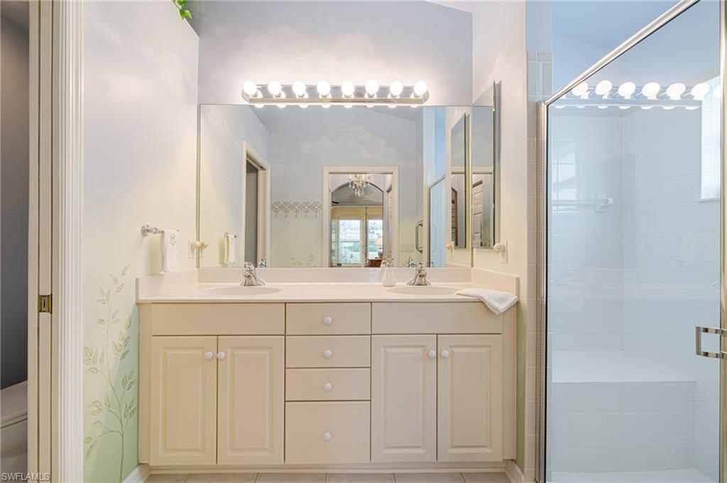 TOWN LAKES - Residential