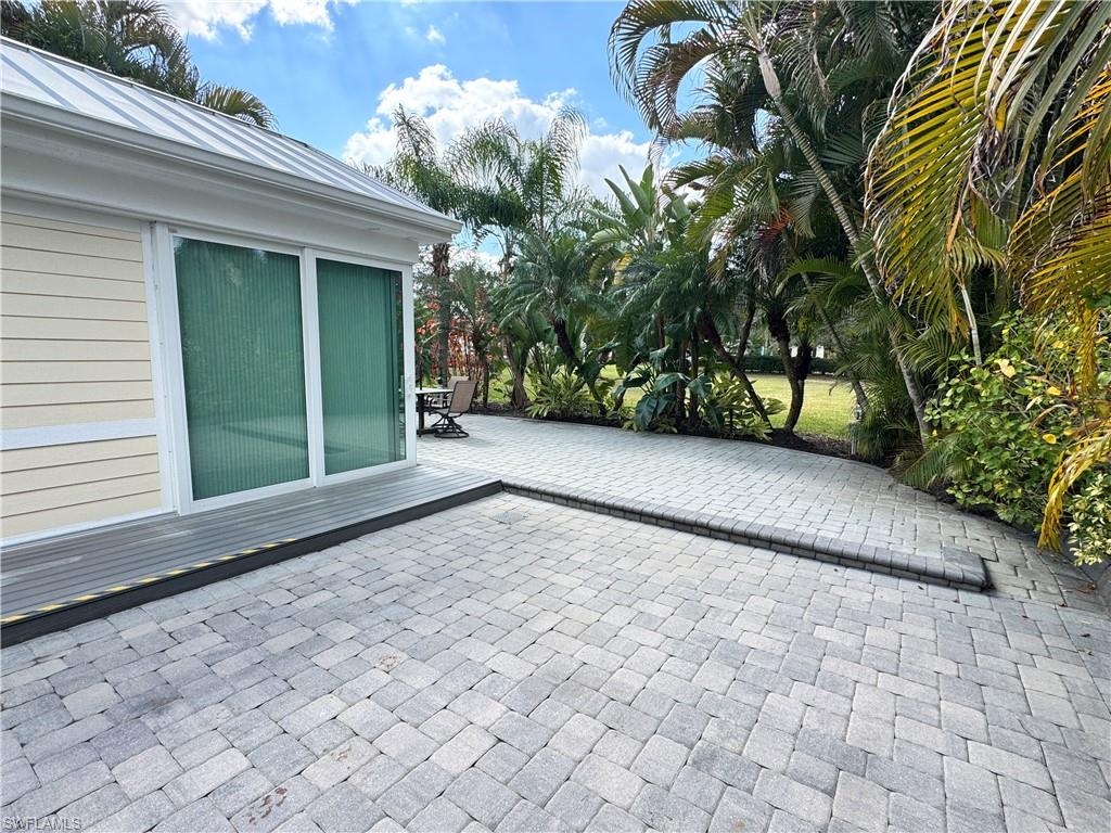 RIVERBEND MOTORCOACH RESORT - Land