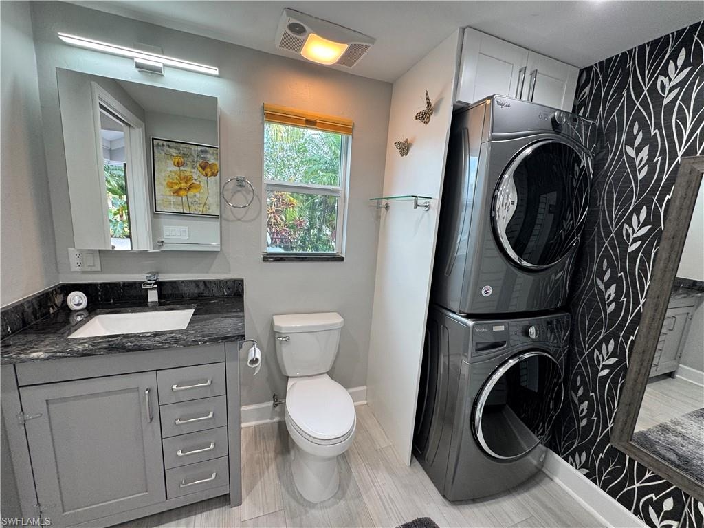 RIVERBEND MOTORCOACH RESORT - Land