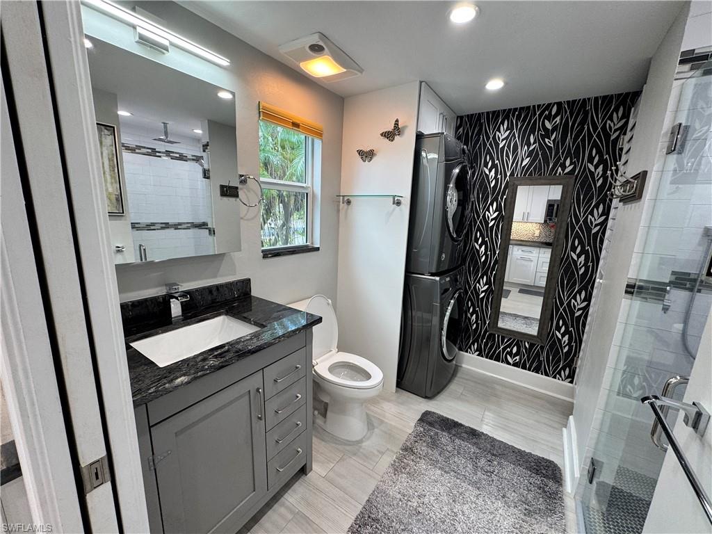 RIVERBEND MOTORCOACH RESORT - Land