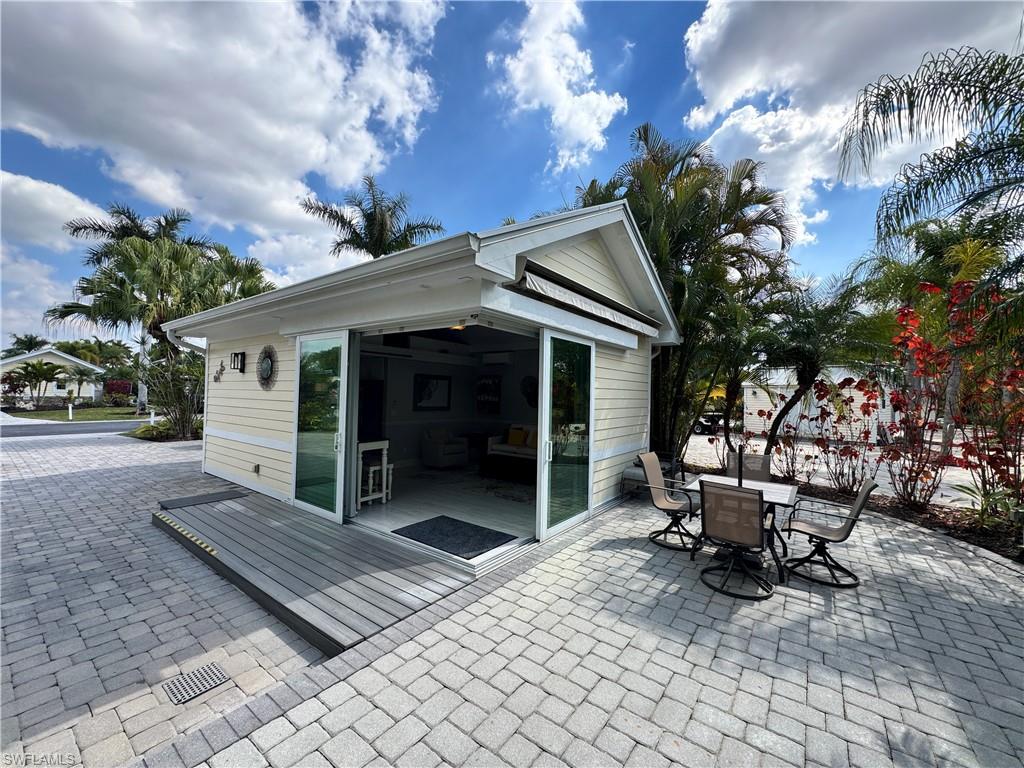 RIVERBEND MOTORCOACH RESORT - Land