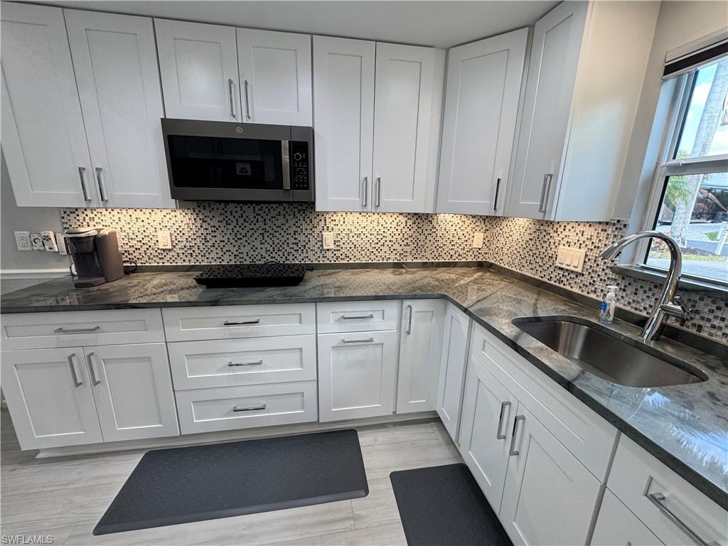 RIVERBEND MOTORCOACH RESORT - Land