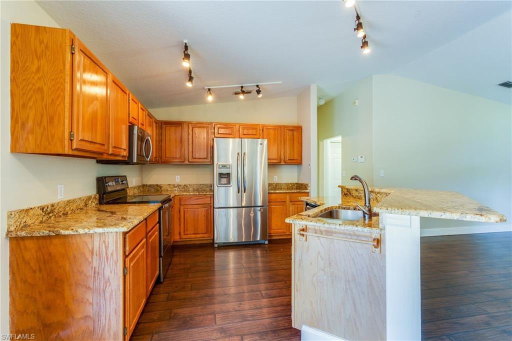 GOLDEN GATE ESTATES - Residential