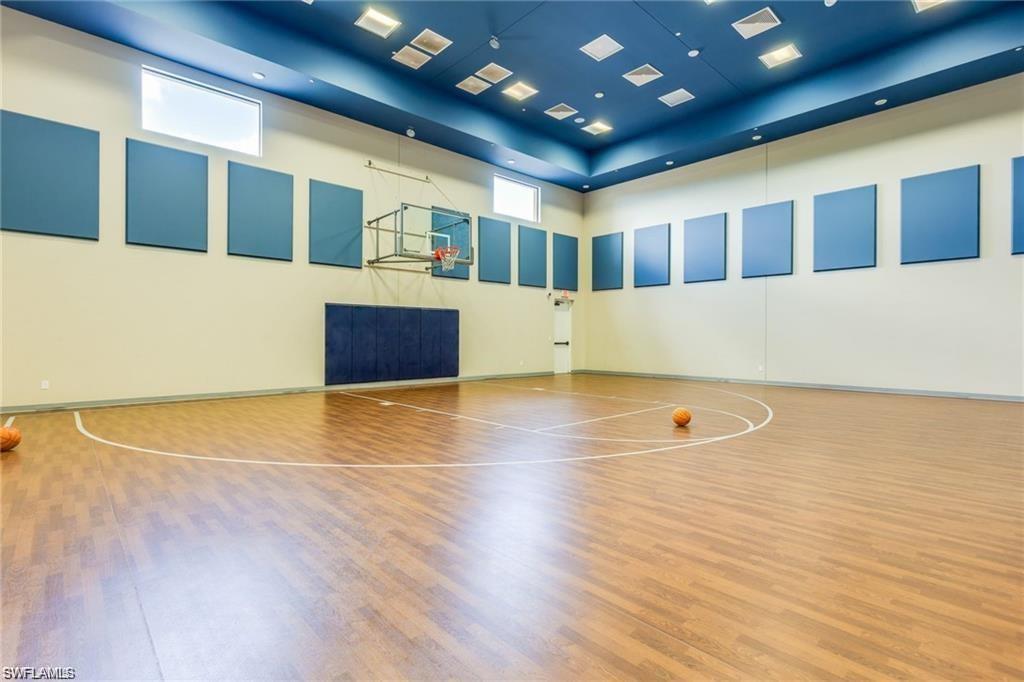 MARBELLA ISLES - Residential