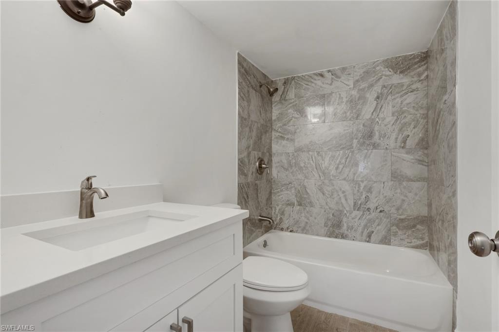 TOWERS CONDO - Residential