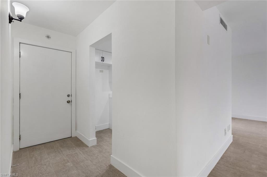 TOWERS CONDO - Residential