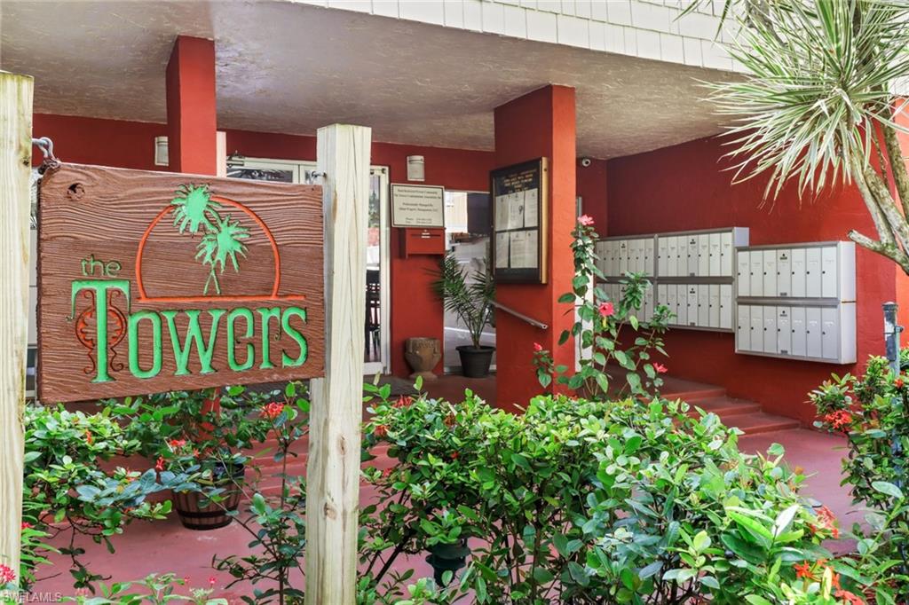 TOWERS CONDO - Residential