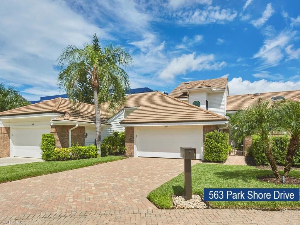 Photo of 563 Park Shore DR #G2, NAPLES, FL 34103 (MLS # 225070073)