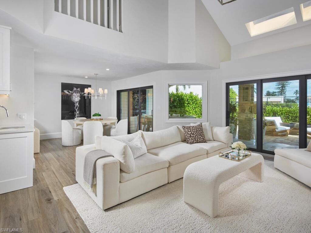 563 Park Shore DR G2