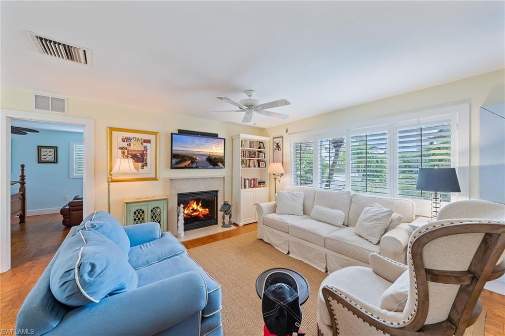 OLDE NAPLES - Residential