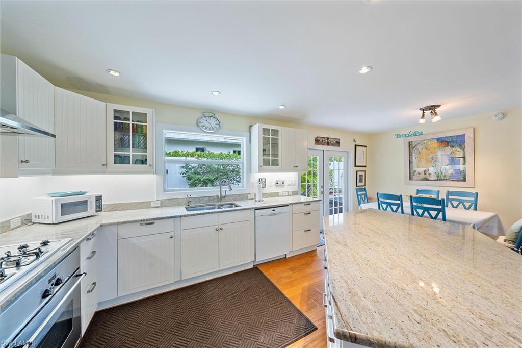 OLDE NAPLES - Residential