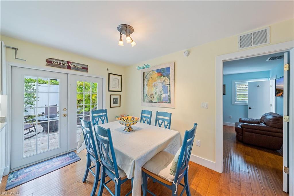 OLDE NAPLES - Residential