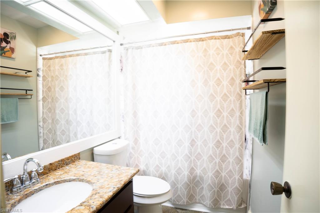 COUNTRY CLUB ESTATES - Residential