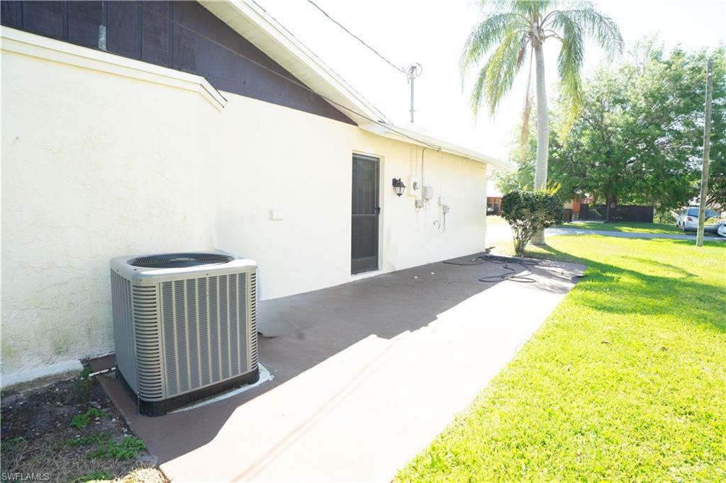 COUNTRY CLUB ESTATES - Residential