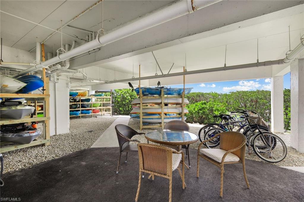 LITTLE HICKORY BAY - Residential