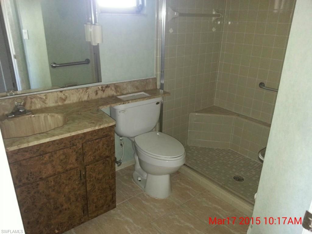 COUNTRY CLUB ESTATES - Residential