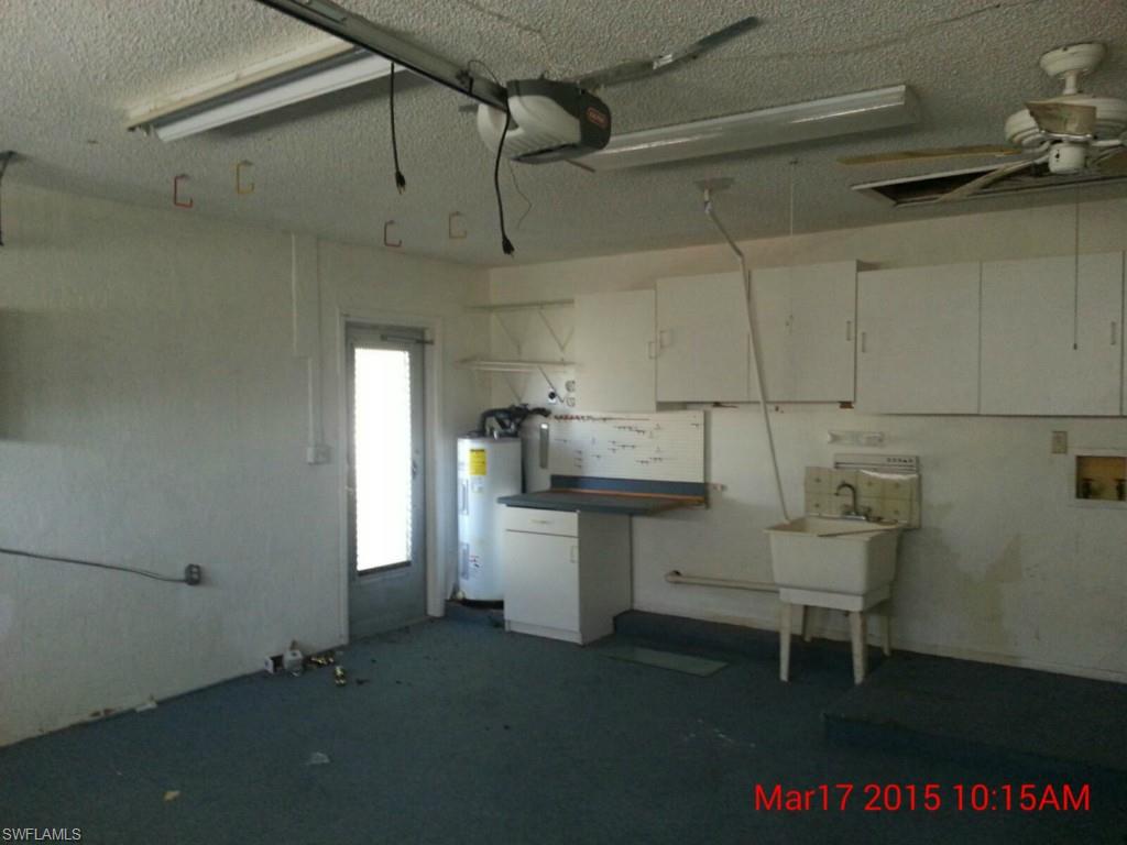 COUNTRY CLUB ESTATES - Residential